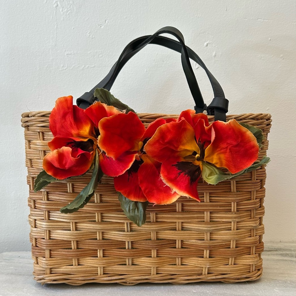 Kate Spade Wicker Isabella Basket/Purse with Poppy flowers, lining olive gingham